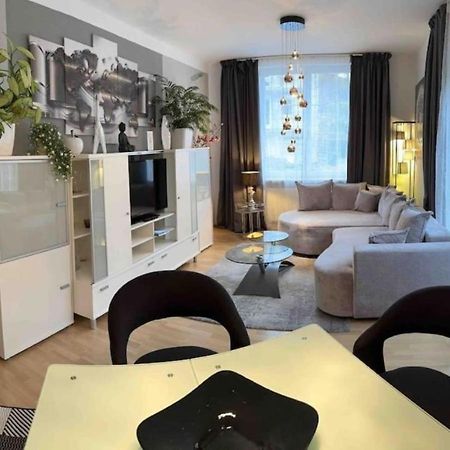 Wohnung 1 Mit 2 Schlafzimmern Und Terrasse Großgmain Kültér fotó