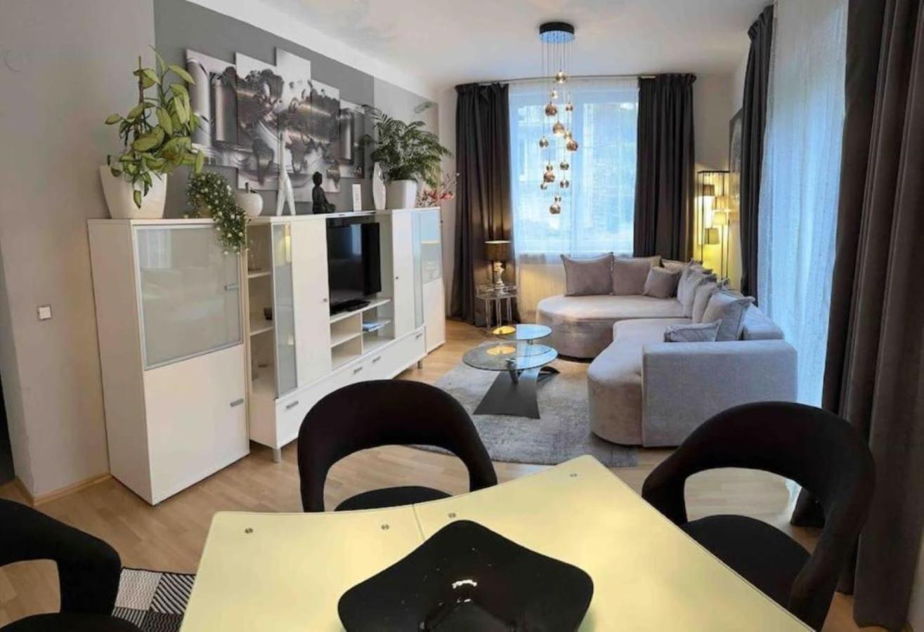 Wohnung 1 Mit 2 Schlafzimmern Und Terrasse Großgmain Kültér fotó